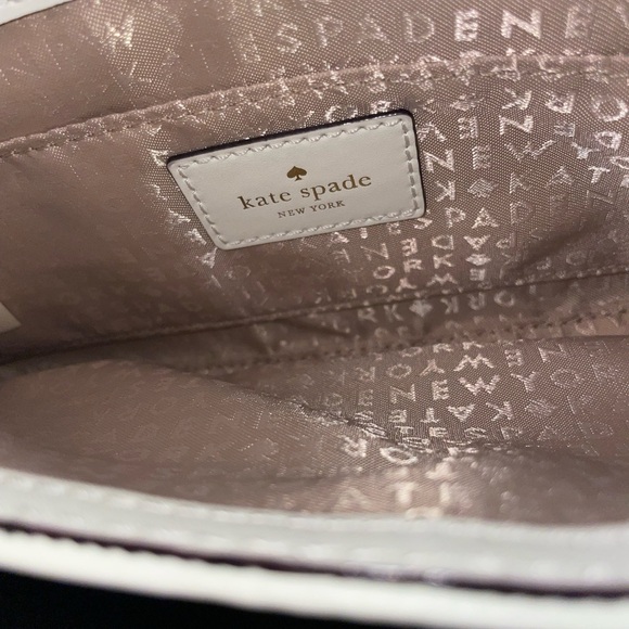 Kate Spade Wallet - Picture 2 of 2